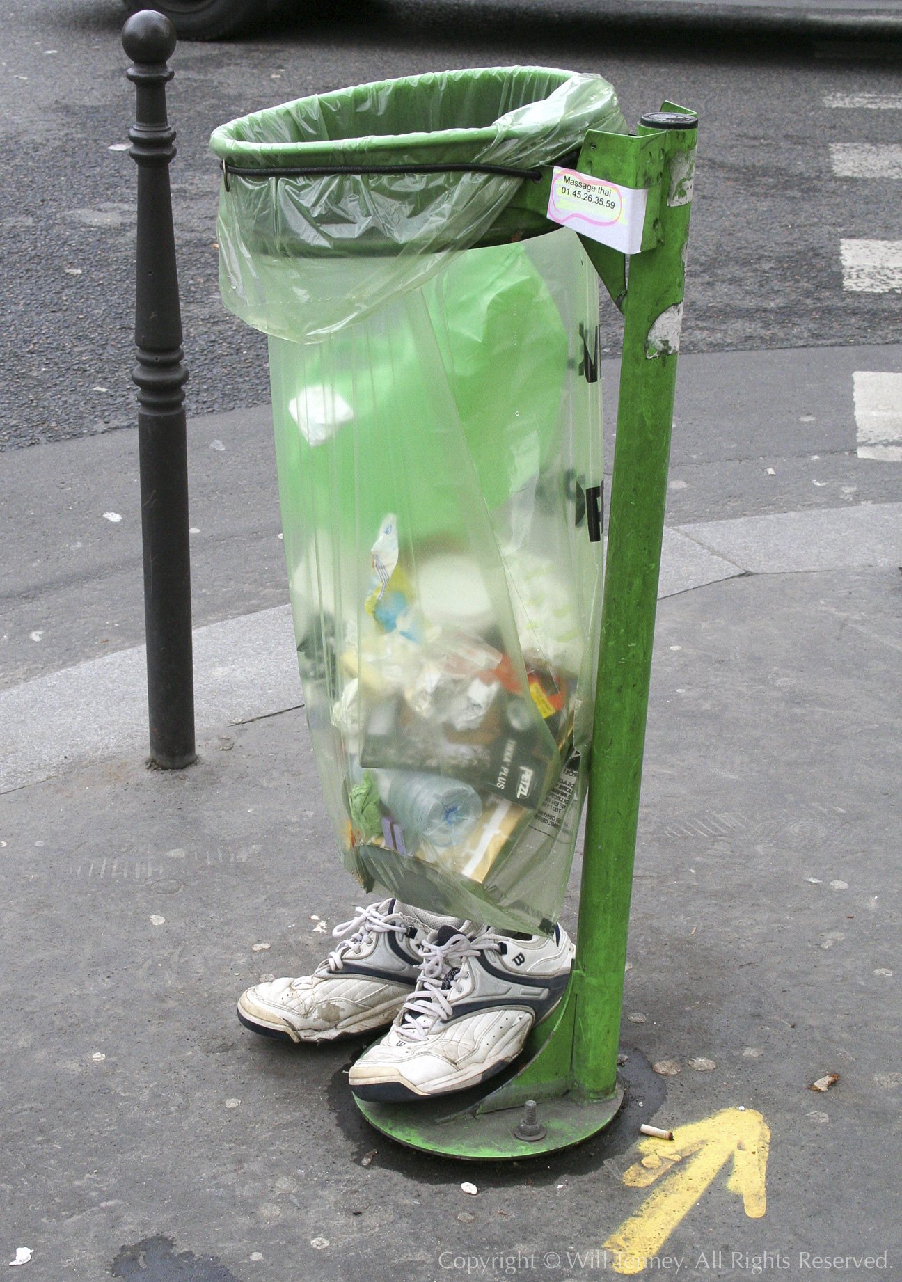 La Poubelle Mal Chaussé: Photograph by Will Tenney